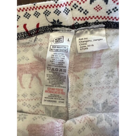 Winter Snowflake/Moose Long Sleeve Pajama Set Large Holiday Christmas Unisex - Picture 2 of 4